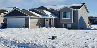 214 Lindsay Drive, Aurora, SD 57002