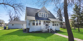 300 Spring Avenue S, Lake Preston, SD 57249