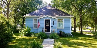 202 8th Street, Brookings, SD 57071