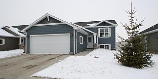 2104 Rio Grand Avenue, Brookings, SD 57006