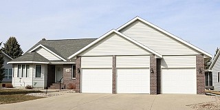 220 Trail Ridge Road, Brookings, SD 57006