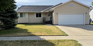 961 Broken Bow Trail, Brookings, SD 57006