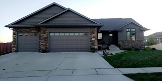 201 Blue Bell Drive, Brookings, SD 57006