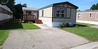 408 3rd Ave S, Brookings, SD 57006