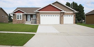 1809 Windermere Way, Brookings, SD 57006