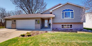 1032 15th Street S, Brookings, SD 57006