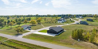 46898 Country Club Lane, Brookings, SD 57006