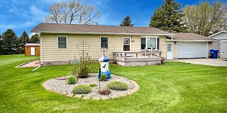 405 Park Avenue S, Lake Preston, SD 57249