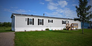 911 Tumbleweed Road, Brookings, SD 57006