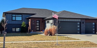 1918 Tanbury Lane, Brookings, SD 57006