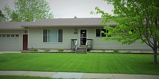 418 Hunters Ridge Road, Brookings, SD 57006