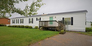 904 Tumbleweed Road, Brookings, SD 57006