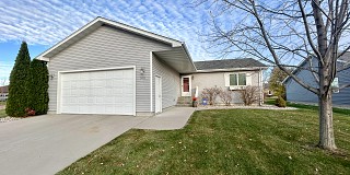 901 Deer Lane, Brookings, SD 57006