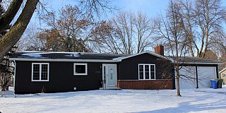 1504 Calumet Road, Brookings, SD 57006