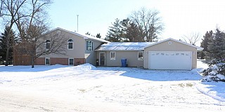 108 Redmond Road W, Aurora, SD 57002