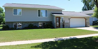 1239 Windsor Drive, Brookings, SD 57006