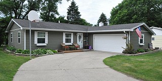 2100 Derdall Drive, Brookings, SD 57006