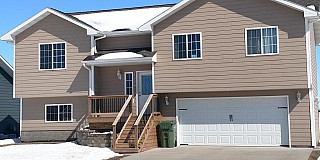 1909 Eberlein Drive, Brookings, SD 57006