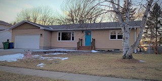 524 17th Avenue S, Brookings, SD 57006