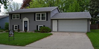 1215 Orchard Drive, Brookings, SD 57006