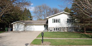 1617 Mockingbird Lane, Brookings, SD 57006