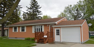 400 Ohio Drive, Brookings, SD 57006