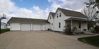 2117 Rhonda Road, Brookings, SD 57006