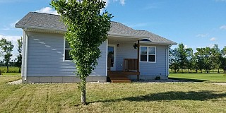 119 Twin Oaks Lane, Brookings, SD 57006
