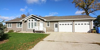 304 1ST Street, White, SD 57276