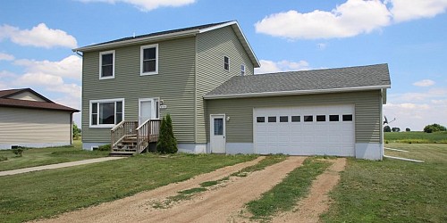 408 Kelsey Street, Elkton, SD 57026