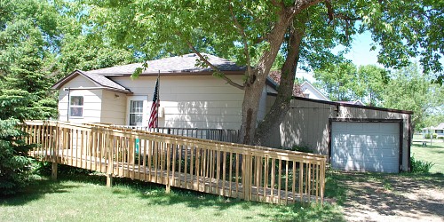 501 Catlett Avenue E, Estelline, SD 57234