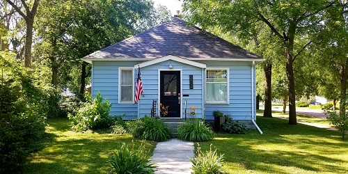 202 8th Street, Brookings, SD 57071