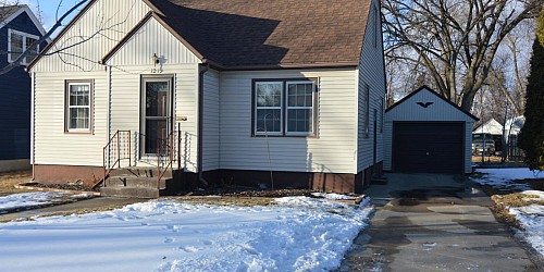 1219 4th Street, Brookings, SD 57006