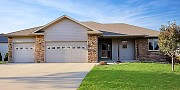 422 Powderhorn Pass, Brookings, SD 57006