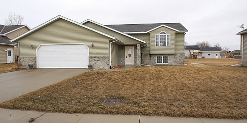 1622 7th Avenue S, Brookings, SD 57006