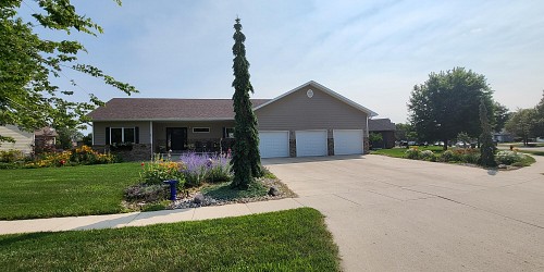 612 Powderhorn Pass, Brookings, SD 57006