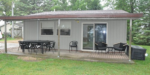 707 Lake Hendricks Drive, Hendricks, MN 56136