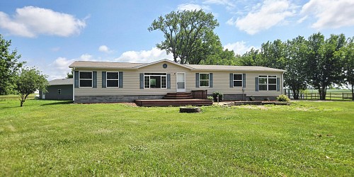 46226 228th Street, Rutland, SD 57057