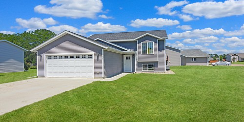 307 Lovejoy Lane, Aurora, SD 57002