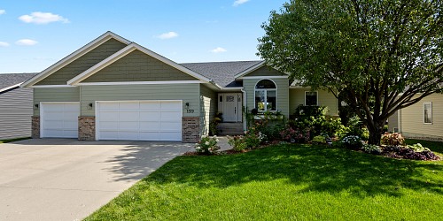1519 Pine Ridge Road, Brookings, SD 57006