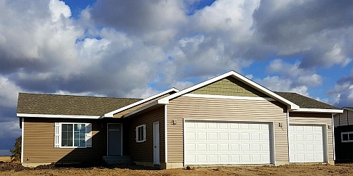 406 5th Street, Volga, SD 57071