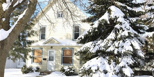 208 6th Ave S, Brookings, SD 57006