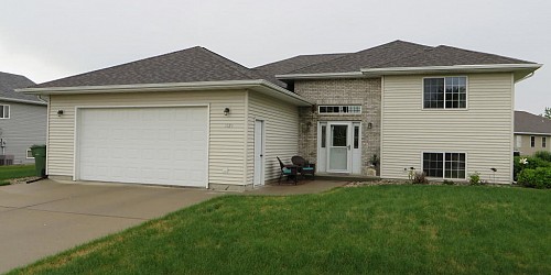 1629 17th&nbsp;Avenue&nbsp;S, Brookings, SD 57006