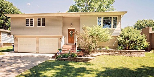 521 Southview Drive, Brookings, SD 57006