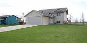 120 Twin Oaks Lane, Brookings, SD 57006