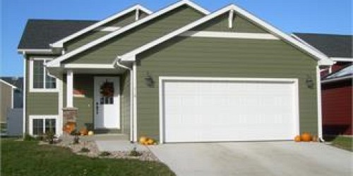 718 Rapid Valley Street, Brookings, SD 57006