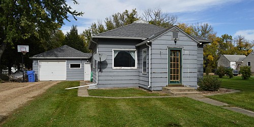 306 5th Street, White, SD 57276