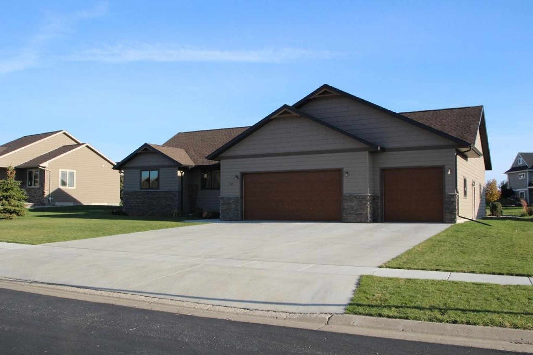 1111 Crystal Ridge Road, Brookings, SD 57006