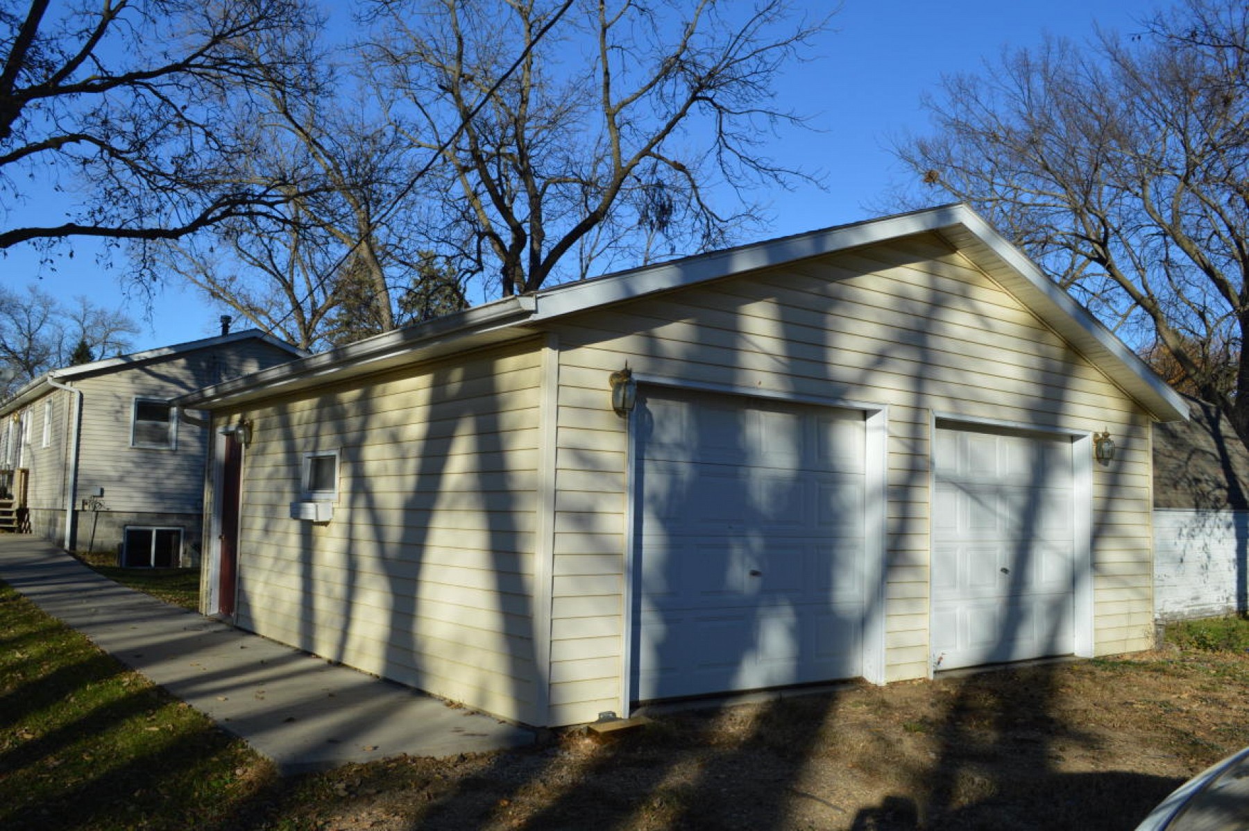 629 3RD Street, Madison, SD 57042