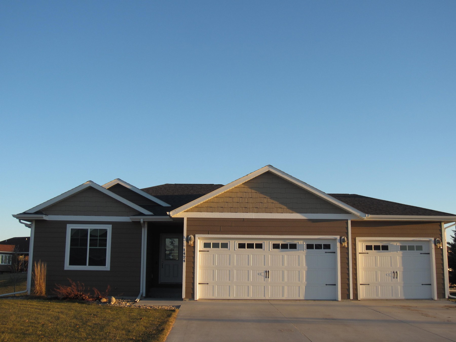 1424 Windermere Way, Brookings, SD 57006